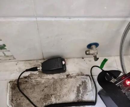 明水屋顶漏水维修公司分享下卫生间漏水的危害及解决方法